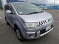 2016 Mitsubishi Delica D5