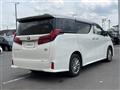 2022 Toyota Alphard Hybrid