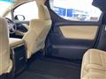 2019 Toyota Alphard Hybrid