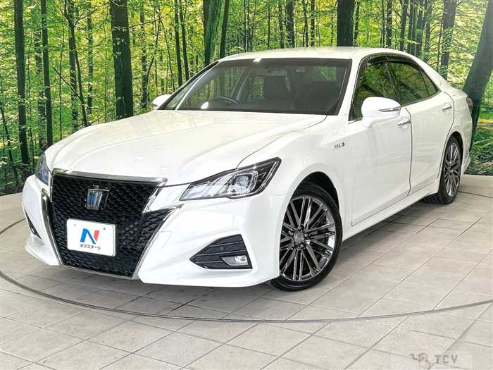 2016 Toyota Crown Hybrid