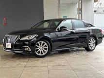 2016 Toyota Crown Hybrid