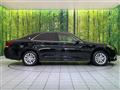 2016 Toyota Crown Hybrid