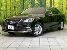 2016 Toyota Crown Hybrid