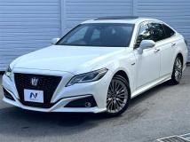 2019 Toyota Crown Hybrid