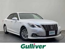 2015 Toyota Crown Hybrid