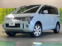2015 Mitsubishi Delica D5