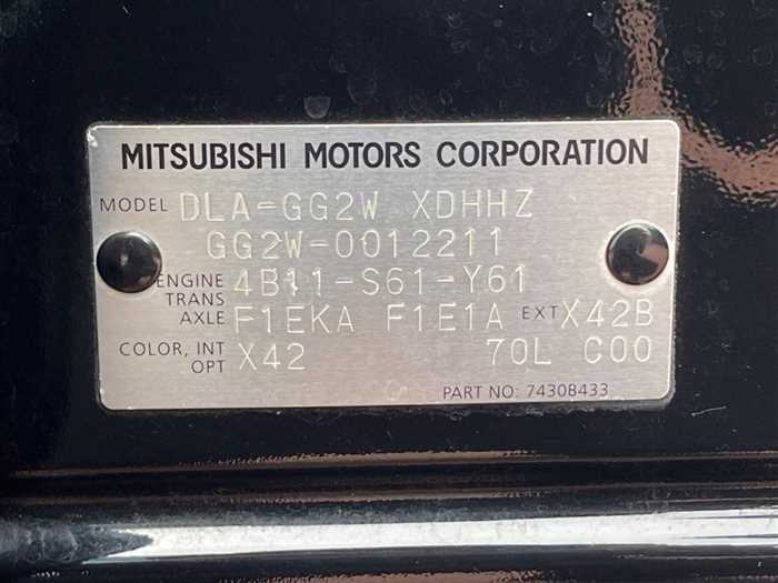 Mitsubishi Outlander 2014 photo 2
