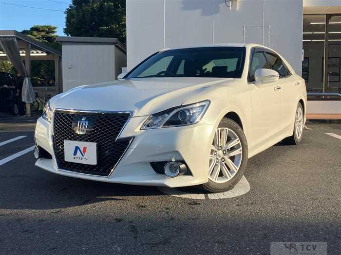 2014 Toyota Crown