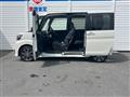 2017 Daihatsu Tanto