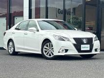 2015 Toyota Crown Hybrid