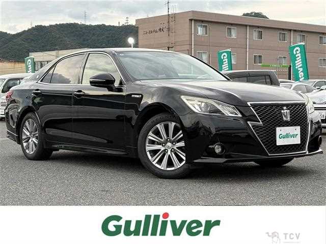 2015 Toyota Crown Hybrid