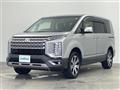 2019 Mitsubishi Delica D5