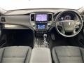 2014 Toyota Crown Hybrid