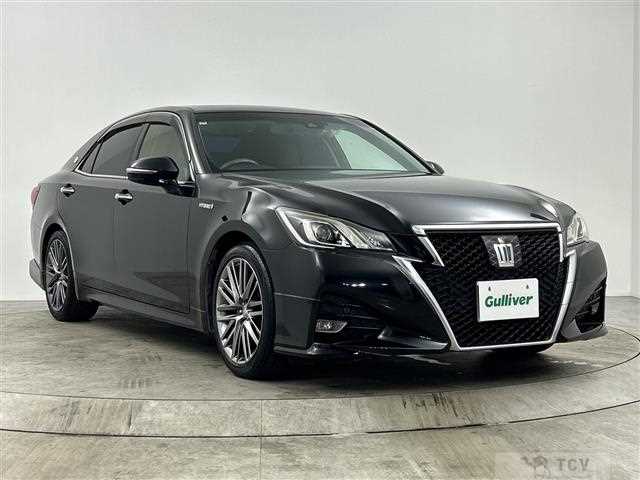 2017 Toyota Crown Hybrid
