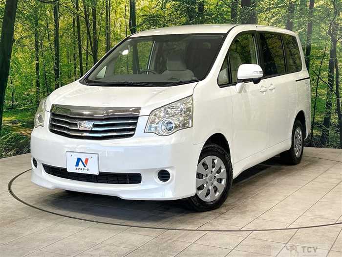 2013 Toyota Noah