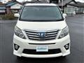2012 Toyota Alphard Hybrid