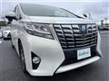 2015 Toyota Alphard Hybrid