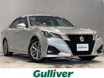2016 Toyota Crown Hybrid