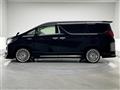 2017 Toyota Alphard Hybrid
