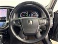 2013 Toyota Crown Hybrid