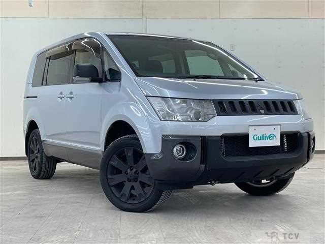 2010 Mitsubishi Delica D5