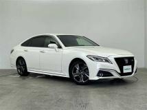 2020 Toyota Crown Hybrid