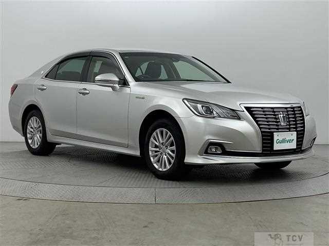 2017 Toyota Crown Hybrid