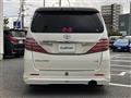 2012 Toyota Vellfire