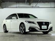 2020 Toyota Crown Hybrid