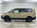 2011 Mitsubishi Delica D5
