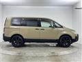2011 Mitsubishi Delica D5