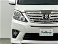 2013 Toyota Alphard