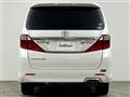 2013 Toyota Alphard