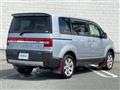 2016 Mitsubishi Delica D5