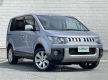 2016 Mitsubishi Delica D5