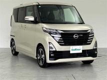 2025 Nissan ROOX
