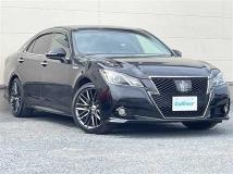 2015 Toyota Crown Hybrid