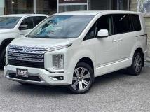 2019 Mitsubishi Delica D5