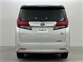 2017 Toyota Alphard Hybrid