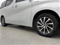 2017 Toyota Alphard Hybrid