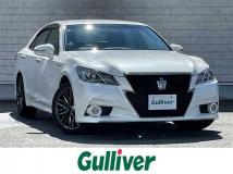 2015 Toyota Crown Hybrid