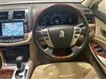 2012 Toyota Crown Royal Series