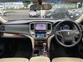 2013 Toyota Crown Hybrid