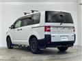 2017 Mitsubishi Delica D5