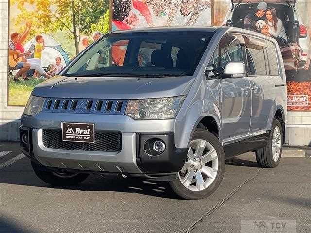 2011 Mitsubishi Delica D5