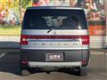 2011 Mitsubishi Delica D5