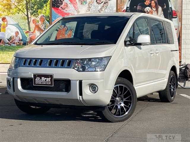 2017 Mitsubishi Delica D5