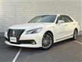 2013 Toyota Crown Hybrid