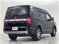 2022 Mitsubishi Delica D5