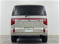 2021 Mitsubishi Delica D5